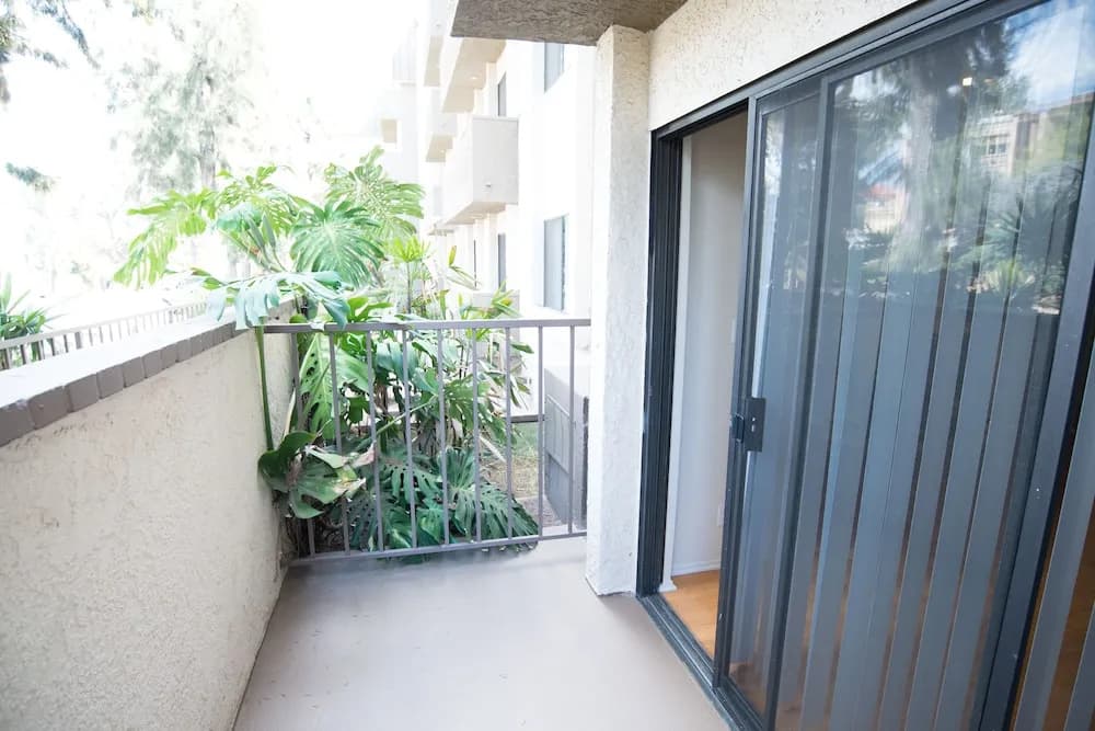 Strathmore Apartments - photo 17
