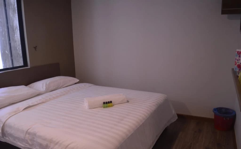Your Hotel Kayangan - photo 2