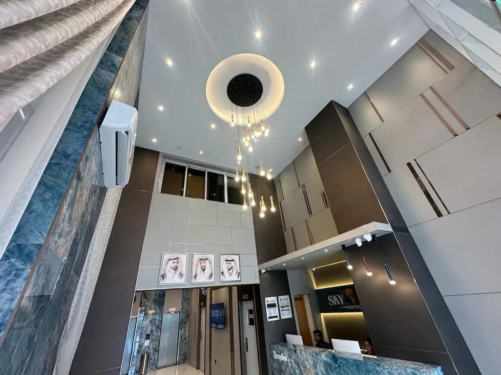Sky Park Hotel - photo 2