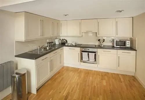 Nicolson Apartments - photo 7