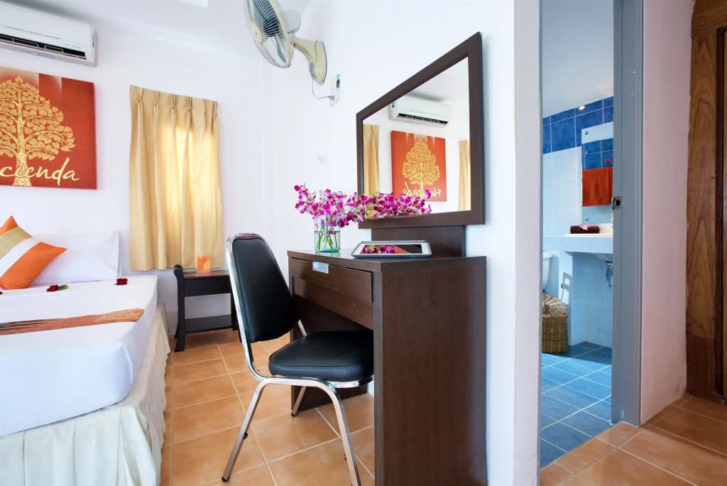 The Cosy Beach Resort - photo 4
