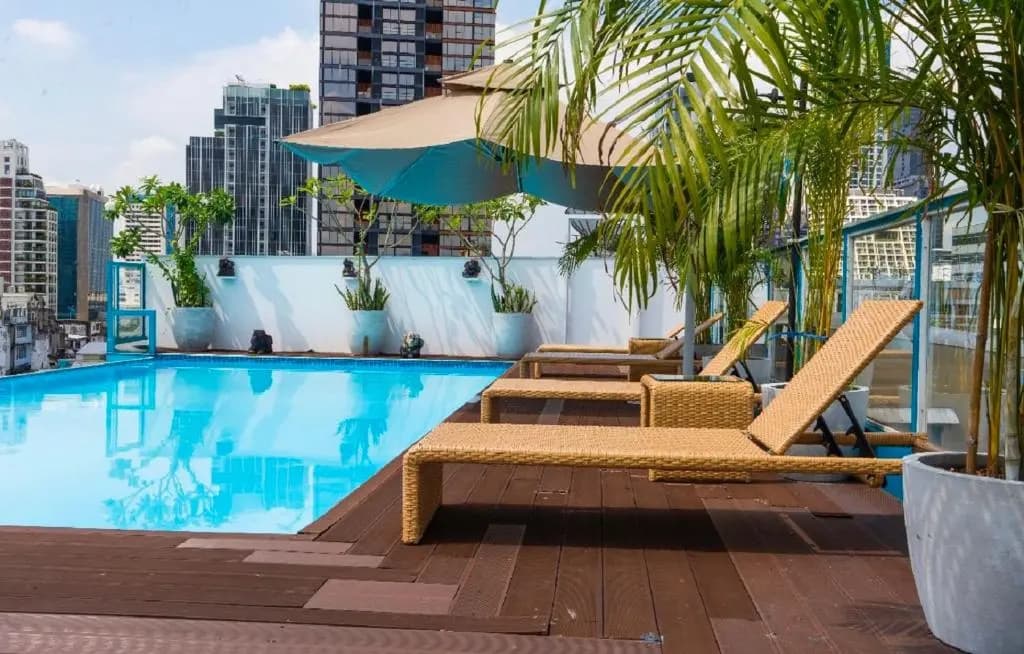 Sapphire Hotel Silom Bangkok - photo 9