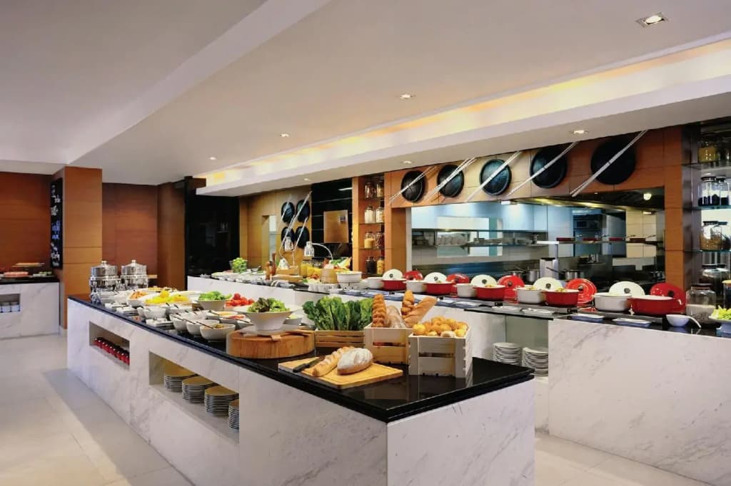 Courtyard by Marriott Bangkok - photo 12