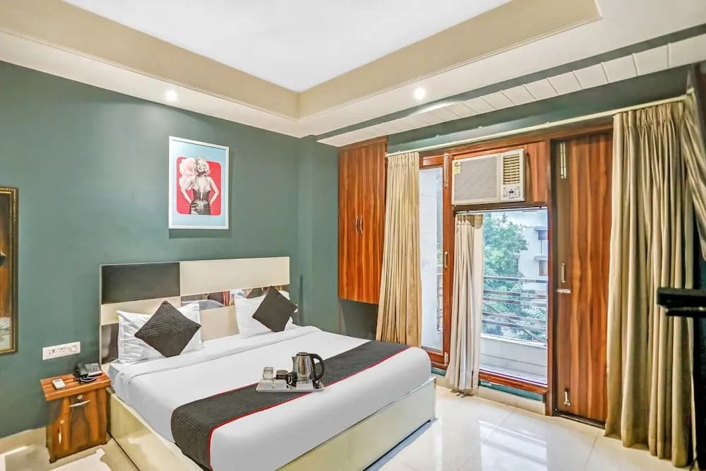 Qotel Hotel Church House Rohini Sector15 - photo 4