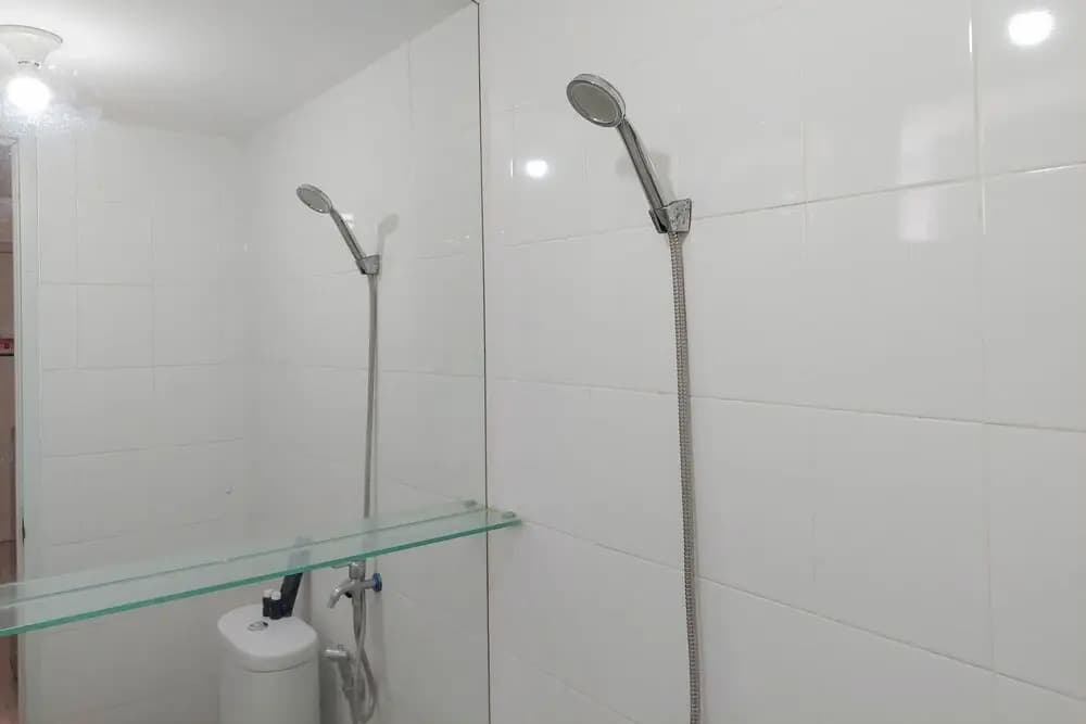 Comfort 2Br Apartment At Bassura City - photo 7