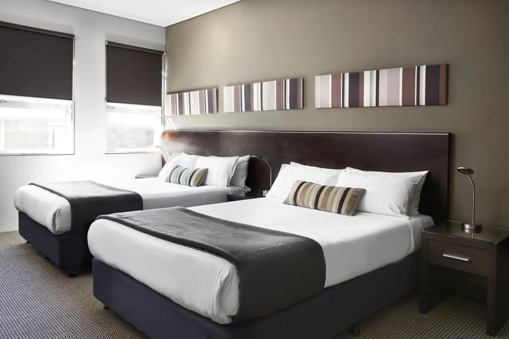 Vulcan Hotel Sydney - photo 3
