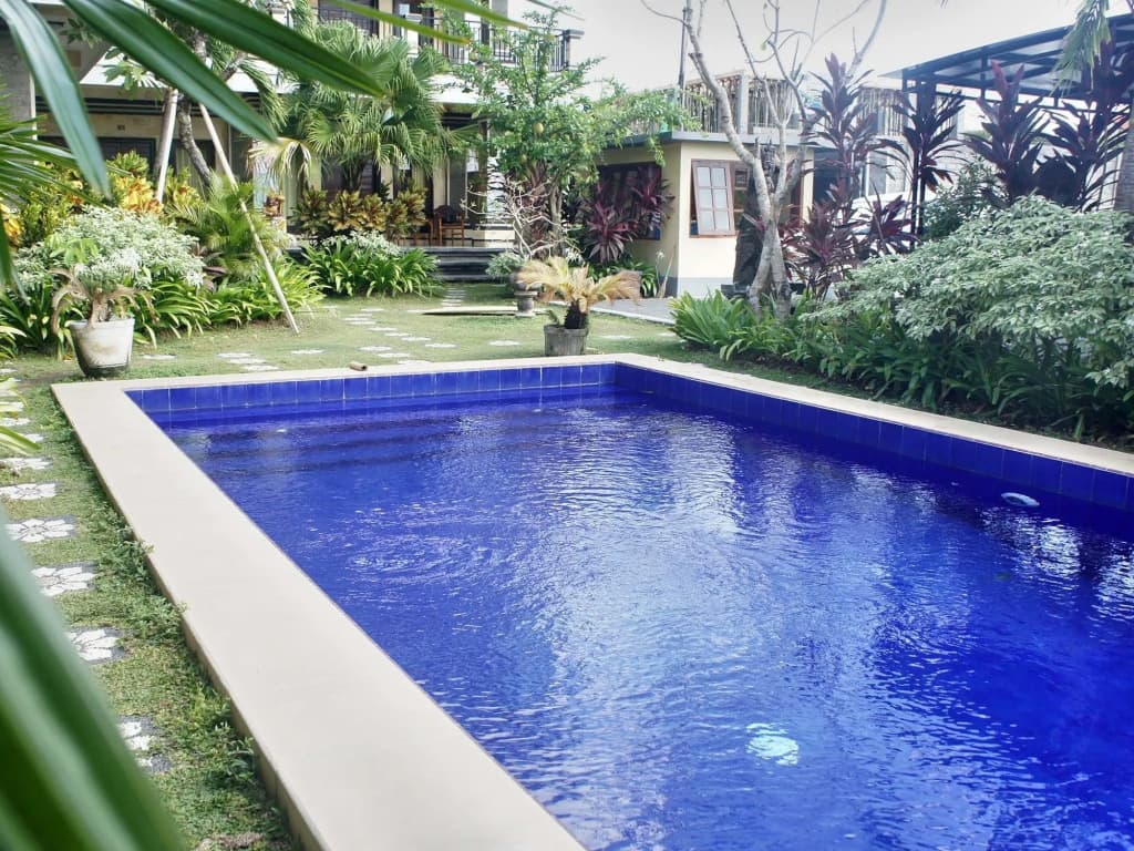 Putu Guest House 2 - photo 10