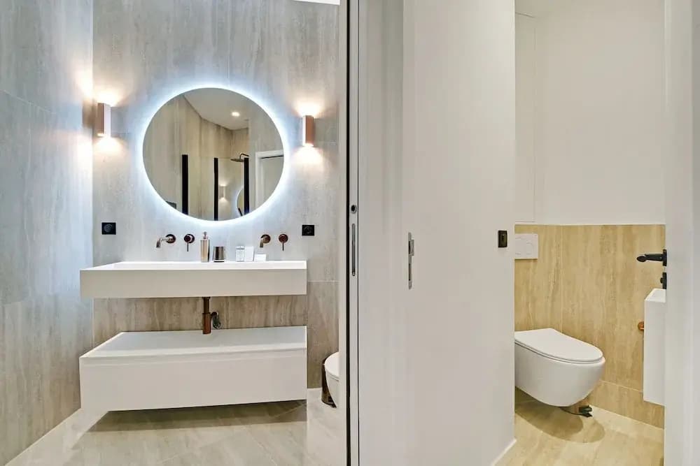 Chic and Spacious Apartment in the Heart of Paris - photo 7