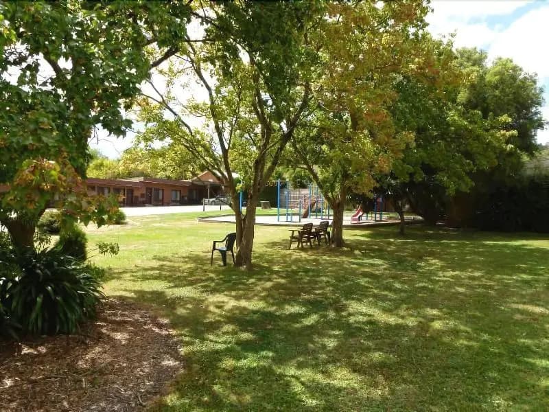 Healesville Motor Inn - photo 12