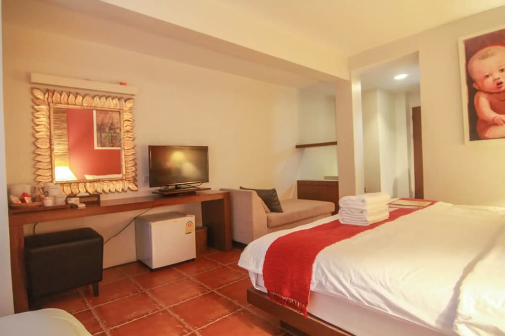 Villa Cha Cha Banglumphu - photo 32