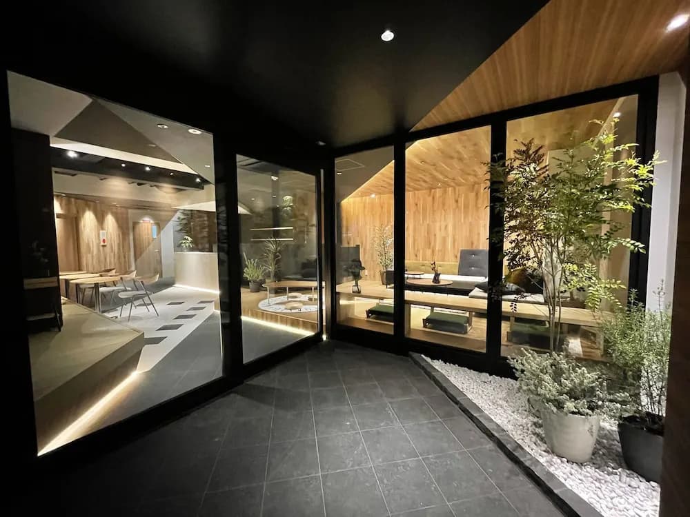 R Hotel Namba - photo 10