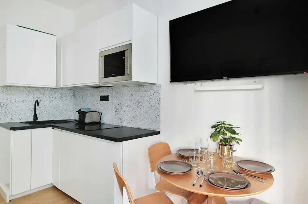 Charming Apartment in Marais With 1 Room - photo 9