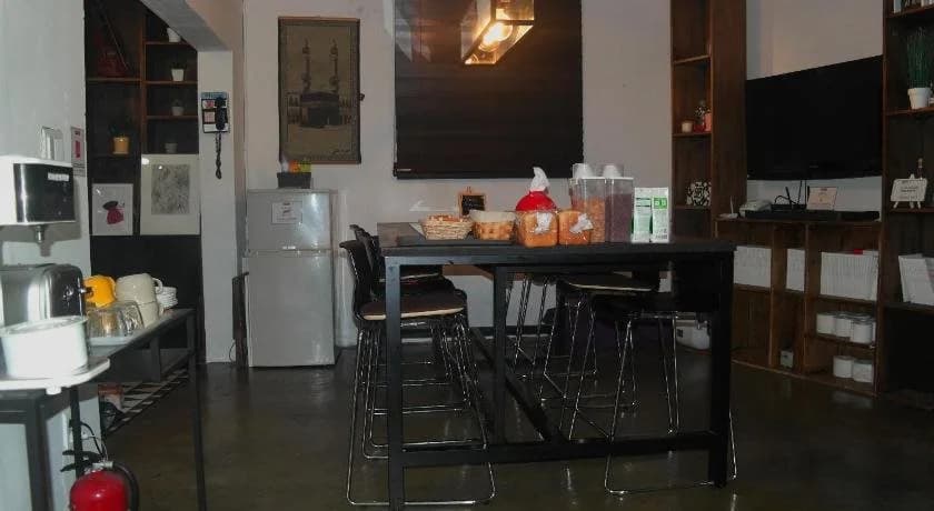 Eid Muslim Friendly Guesthouse - photo 18