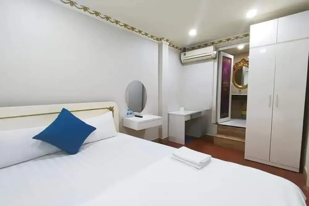 Crowne Bui Vien Hotel - photo 24