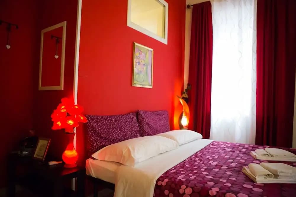 Strawberry House - photo 4