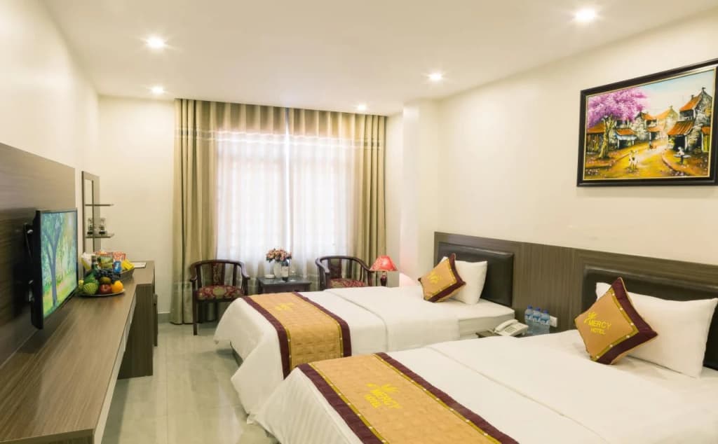 Mercy Hotel - photo 8