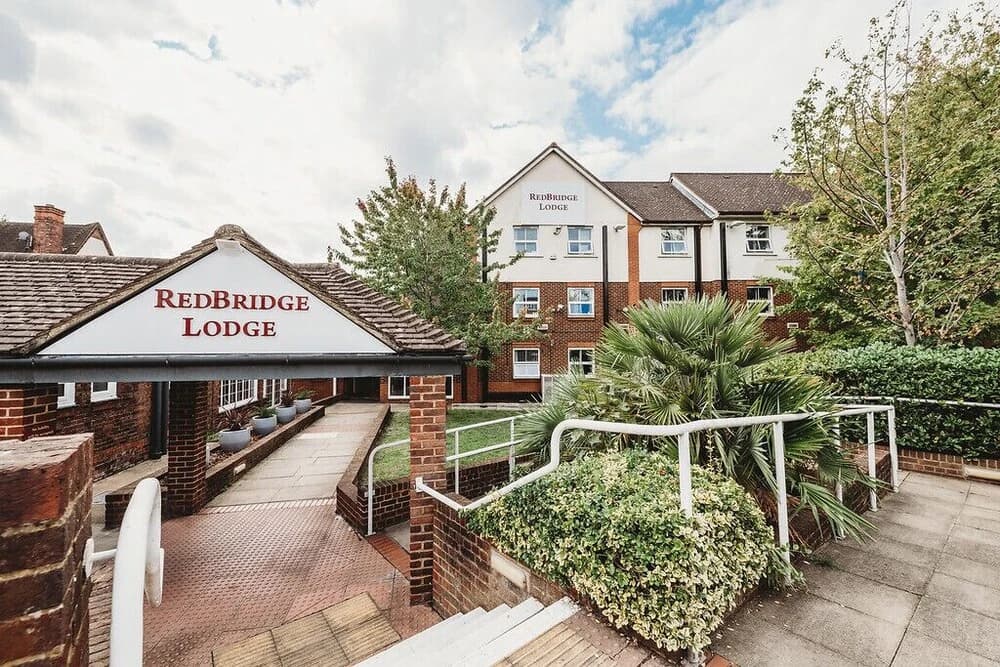 Redbridge Lodge - photo 12