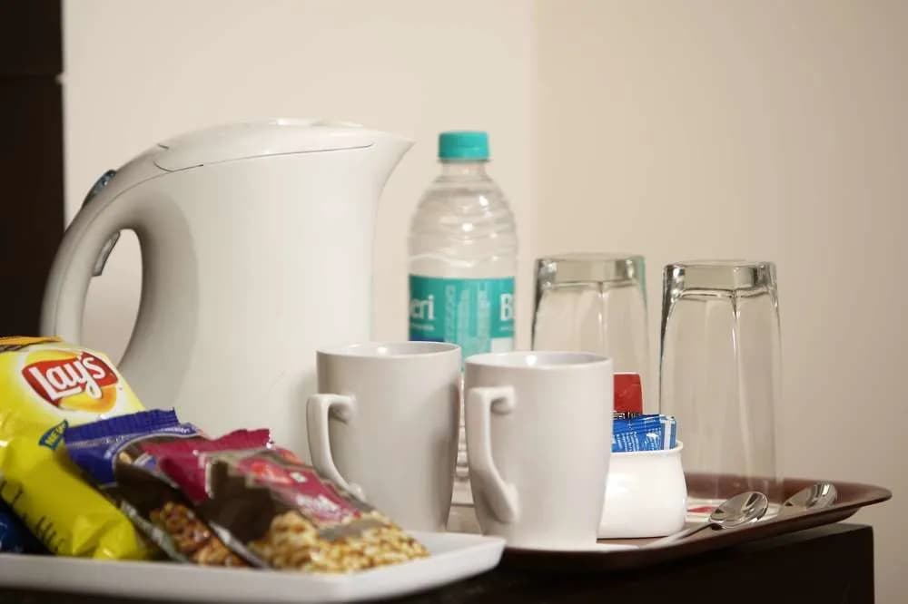 Stallen Suites Nehru Place by FabHotels - photo 11