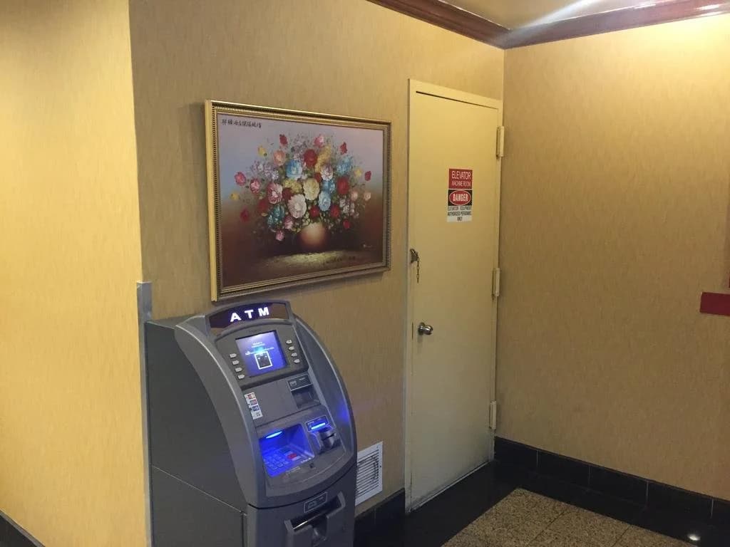 Flushing Motel - photo 13