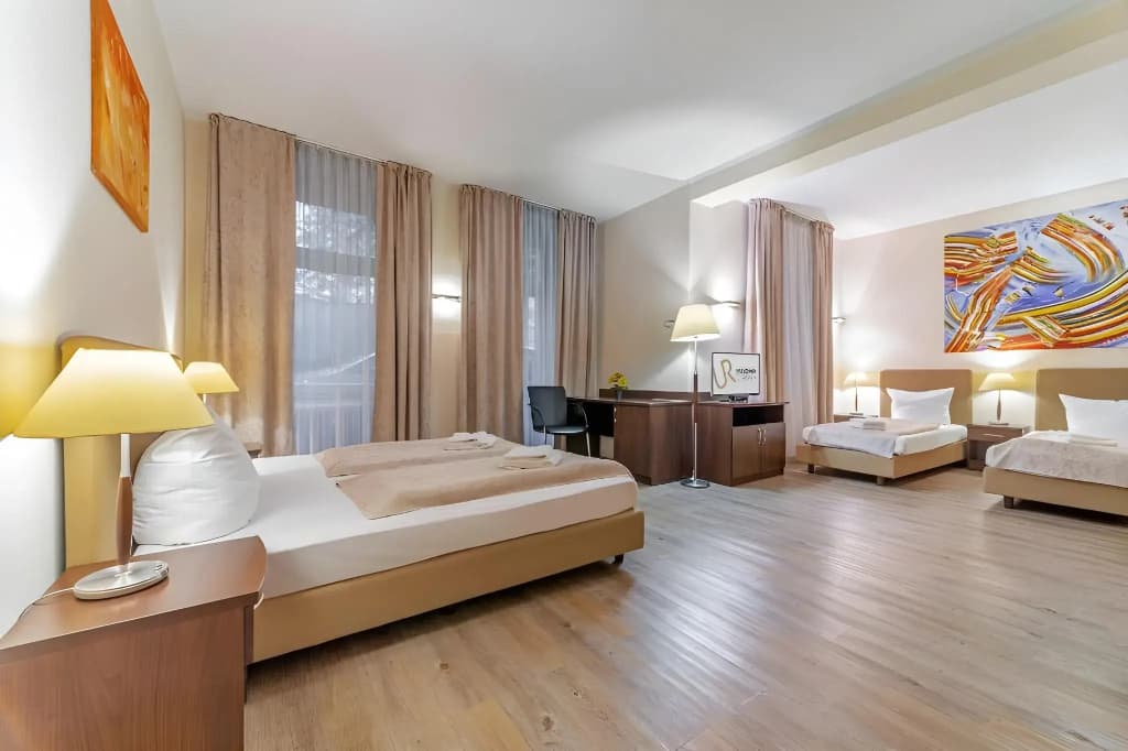 Upper Room Hotel Kurfurstendamm - photo 32