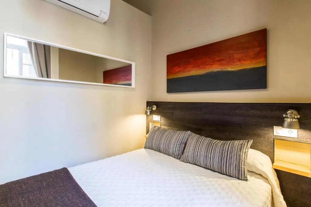 El Born Guest House by Casa Consell - photo 2