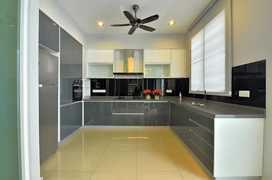Violet Luxury Service Villa - photo 11