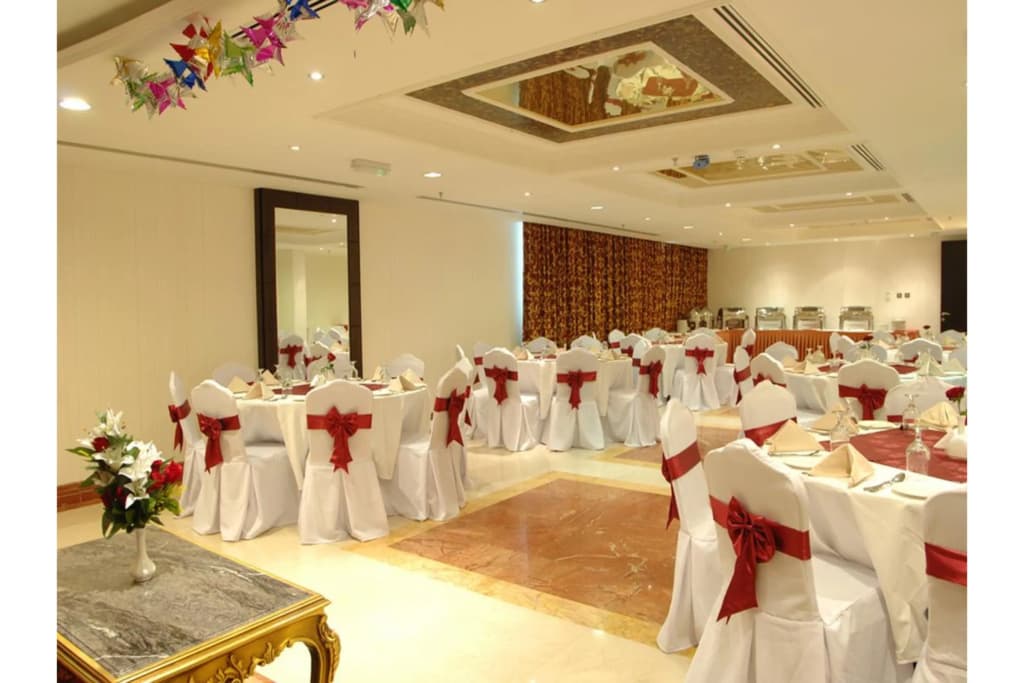 Sharjah Palace Hotel - photo 24