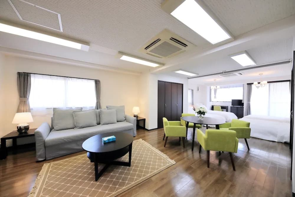 Osaka Namba Rakuraku Hotel - photo 31