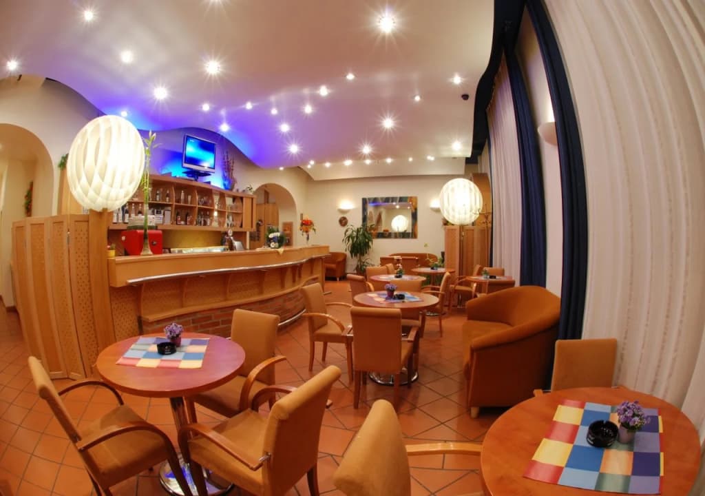 EA Hotel Tosca - photo 19