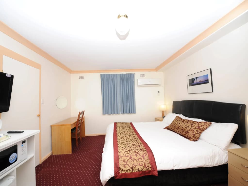 Northshore Hotel - photo 2
