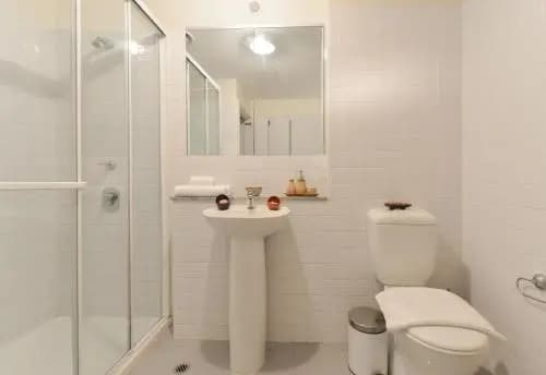 250e Apartments - photo 6