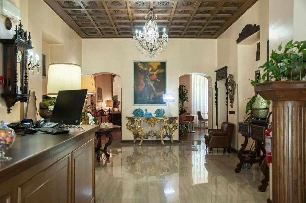 Hotel San Guido Porta Volta - photo 2