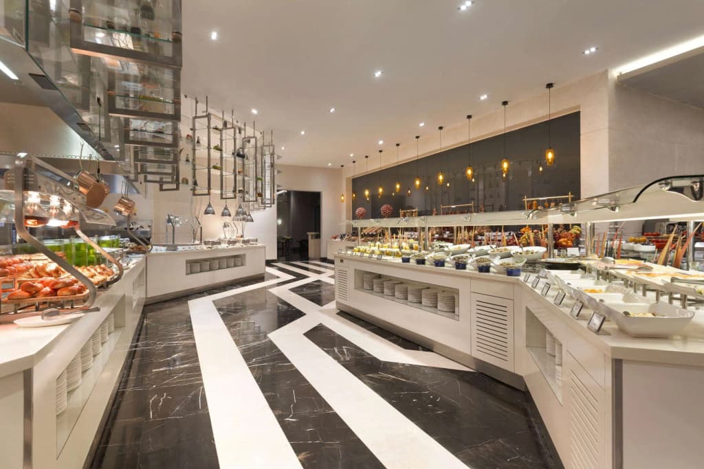 Wyndham Grand Levent Istanbul Hotel & Conference Center - photo 3