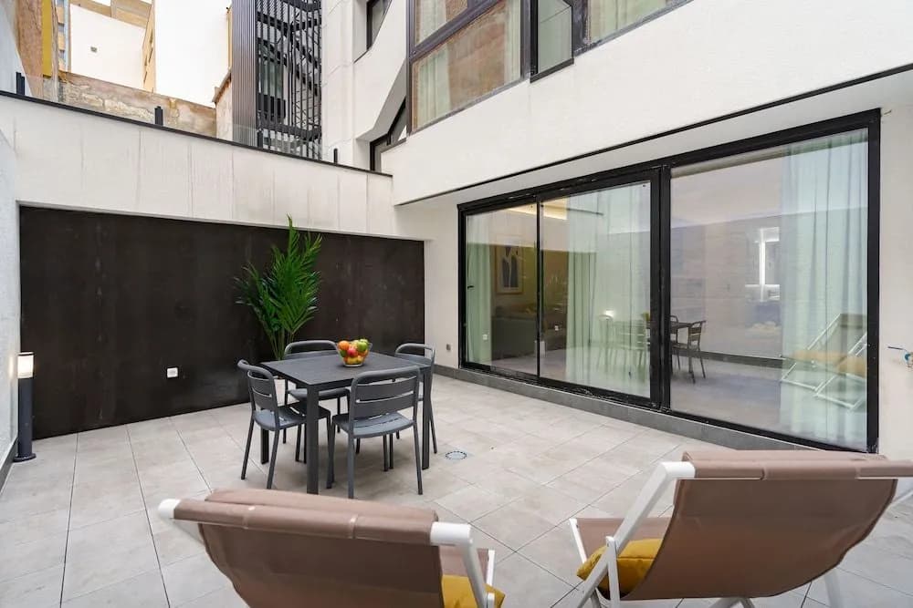 Feelathome Ventas Suites - photo 13