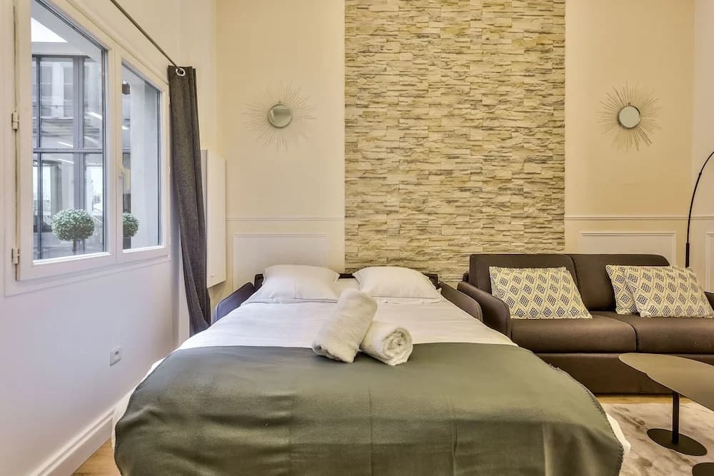 05 - Designed Parisian Flat - photo 6