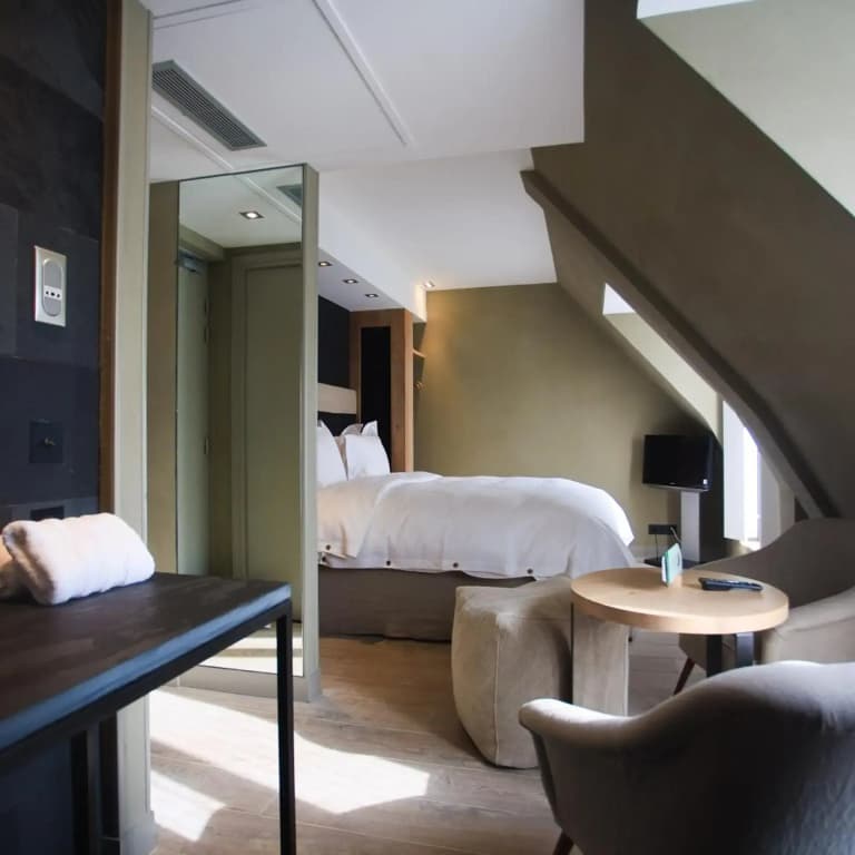 Hidden Hotel - photo 34