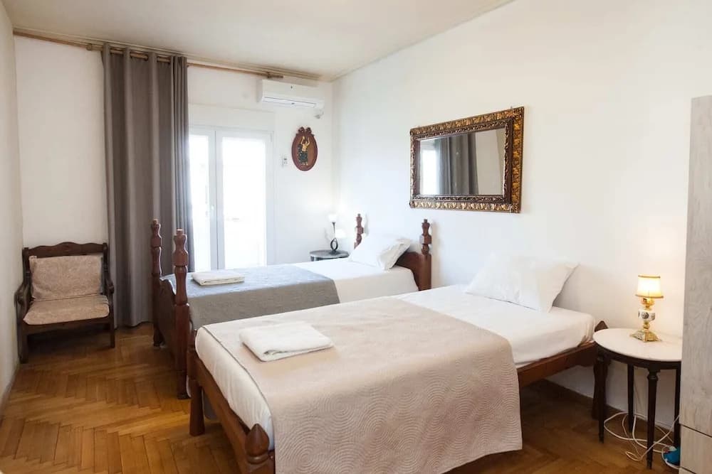 Gorgeous 2 bedrooms apt at Exarcheia - photo 6