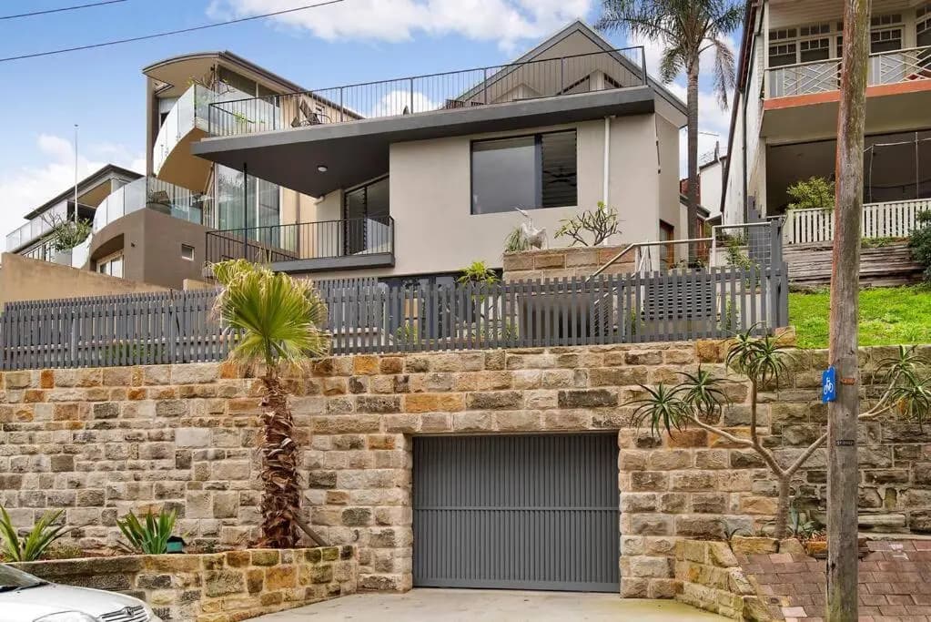 BRON455B - Bronte Beach House with Ocean Views - photo 8
