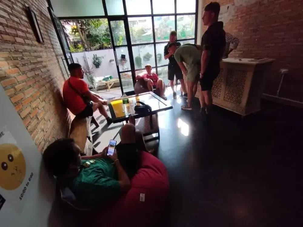 TarTar&Nay Hostel - photo 4