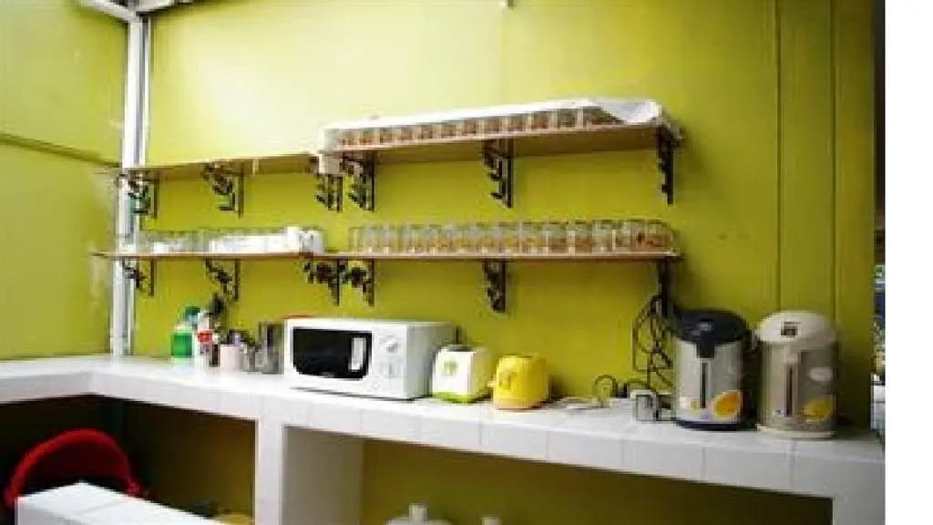 OYO 1054 Phuket Backpacker Hostel - photo 30