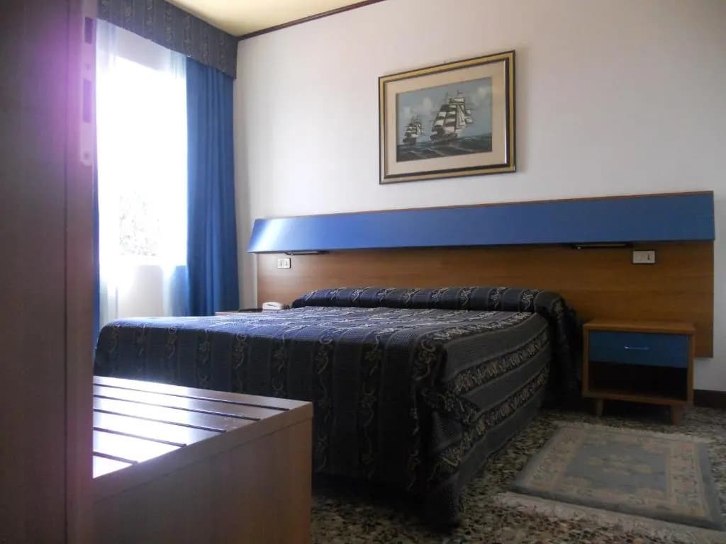 Hotel Lucy - photo 1