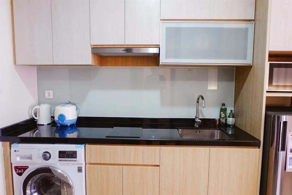 Modern Studio Menteng Park Apartment - photo 23