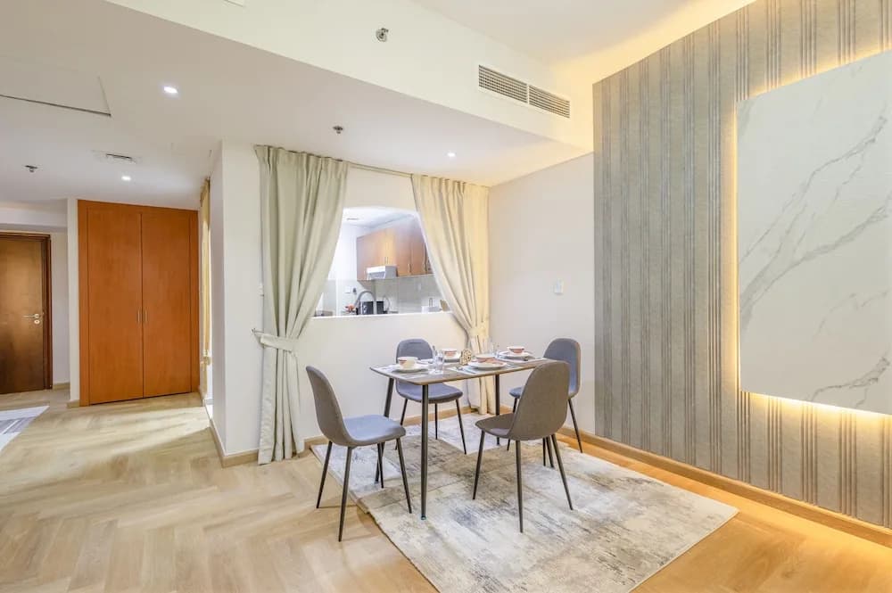 SuperHost - Tranquil Oasis in the Heart of Dubai Lakepoint N2 - photo 5