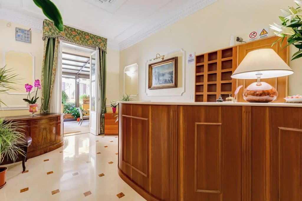 Hotel Cellini - photo 2