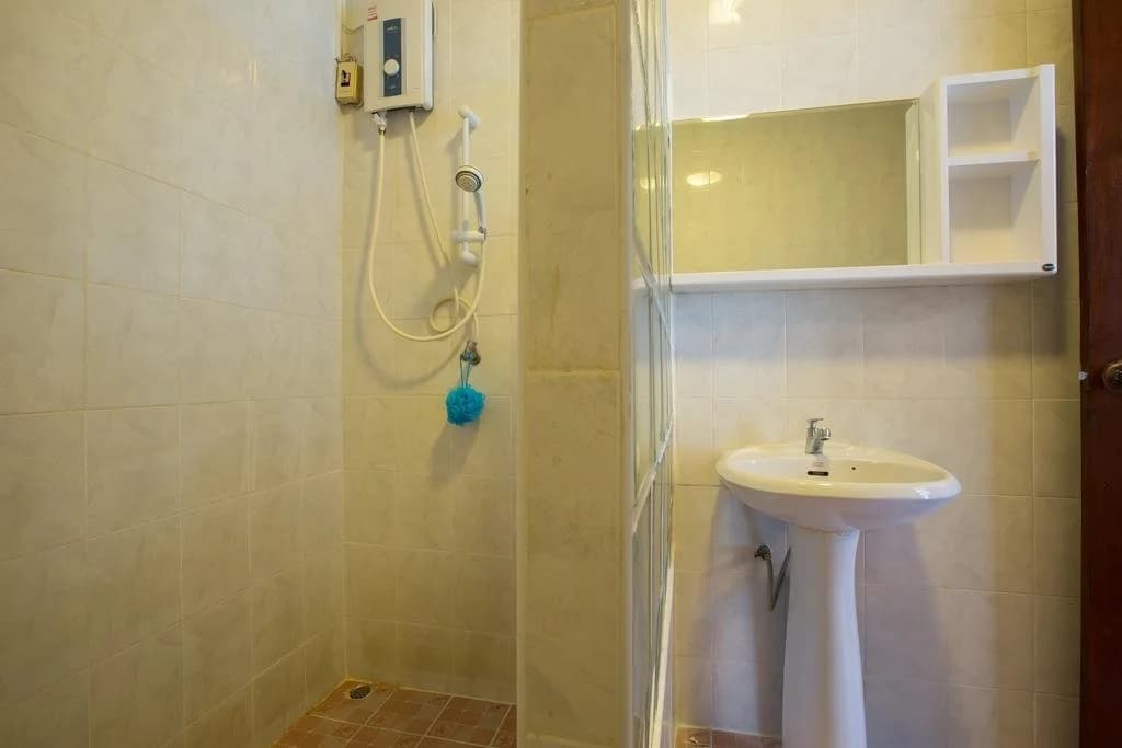 Sundowners Guesthouse - photo 12