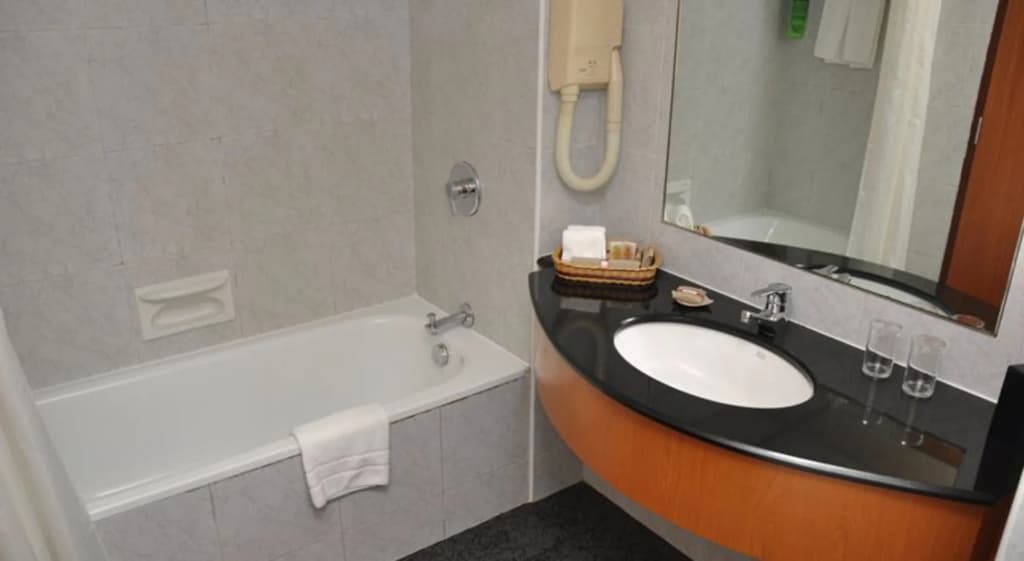 Parkcity Everly Hotel - photo 10