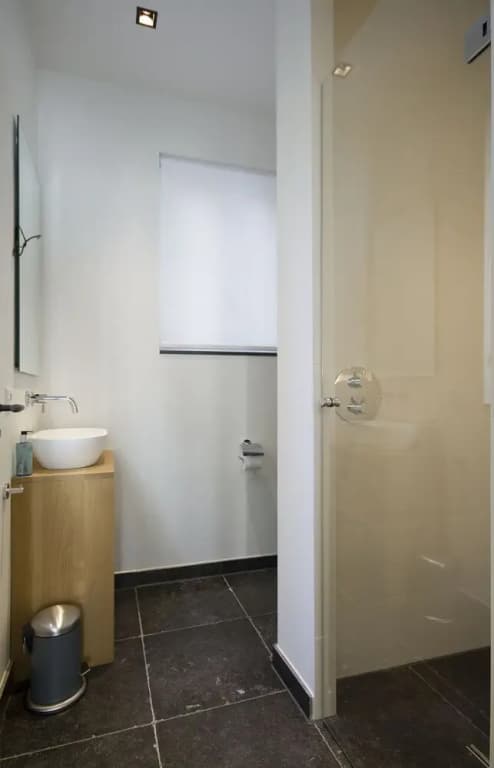 Modern & Luxurious 2 Bedroom Apartment - photo 9