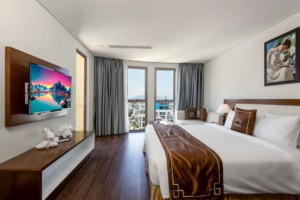 Tamarind Hotel Da Nang - photo 25