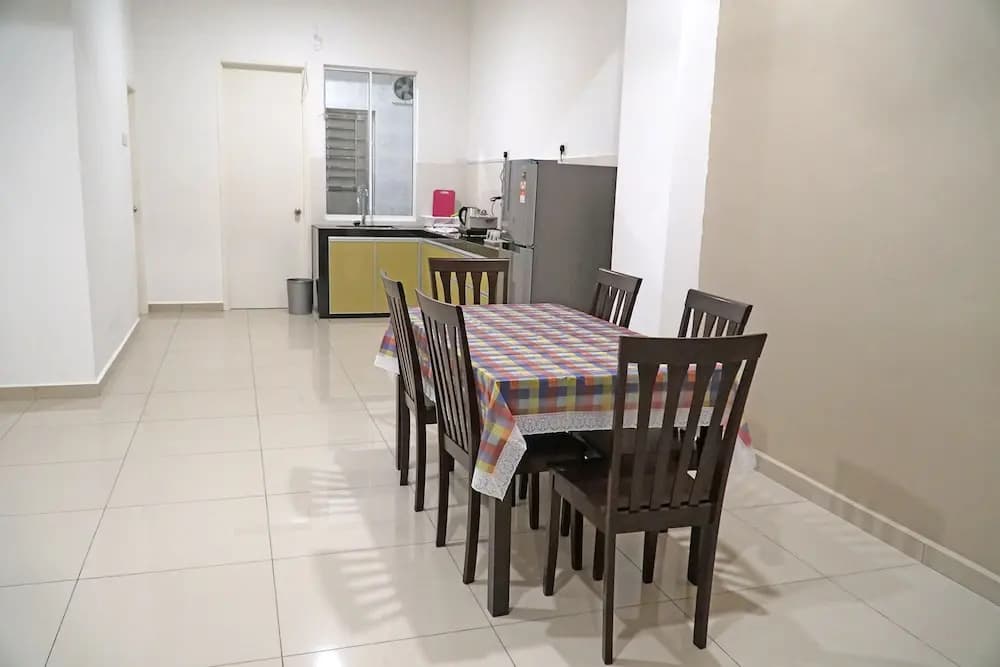CVR Homestay Melaka - photo 13