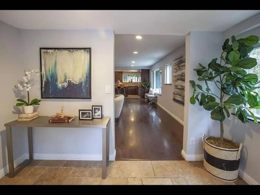 Charming Duplex Home - photo 12
